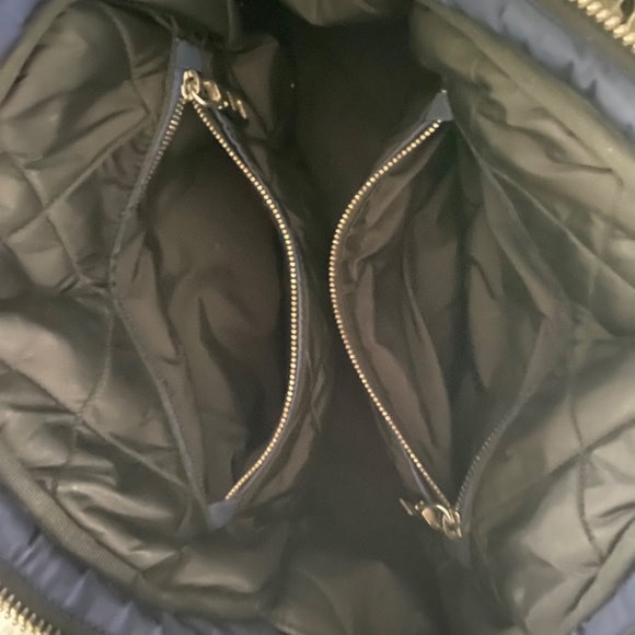 Prada bag - Picture 3 of 5